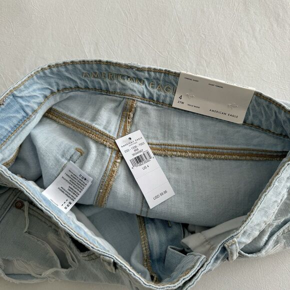 NWT American Eagle Womens Tomgirl Light Wash Denim Shorts Blue White Size 4 - Picture 8 of 8
